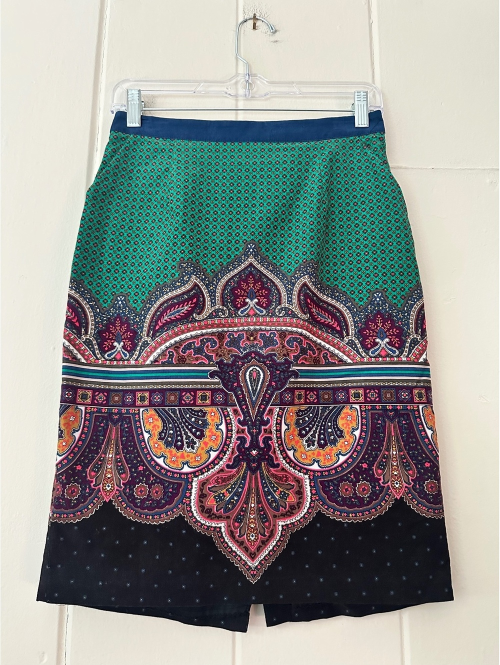 Edme & Esyllte Anthropologie Light Corduroy Pencil Skirt Multi Paisley Size 2